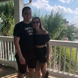 Meet your Posher, Olivia